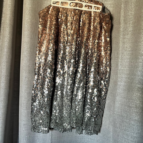 ✨STUNNING✨ sequin skirt size 20 - Picture 3 of 4